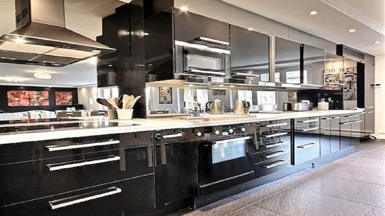 Photo of Kitchen in Quartier de la Monnaie