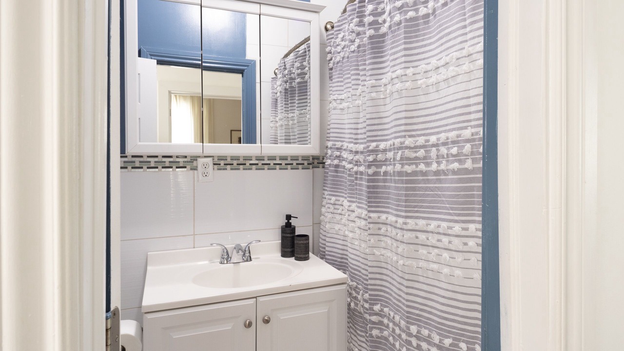 Photo of Bathroom in Flatbush