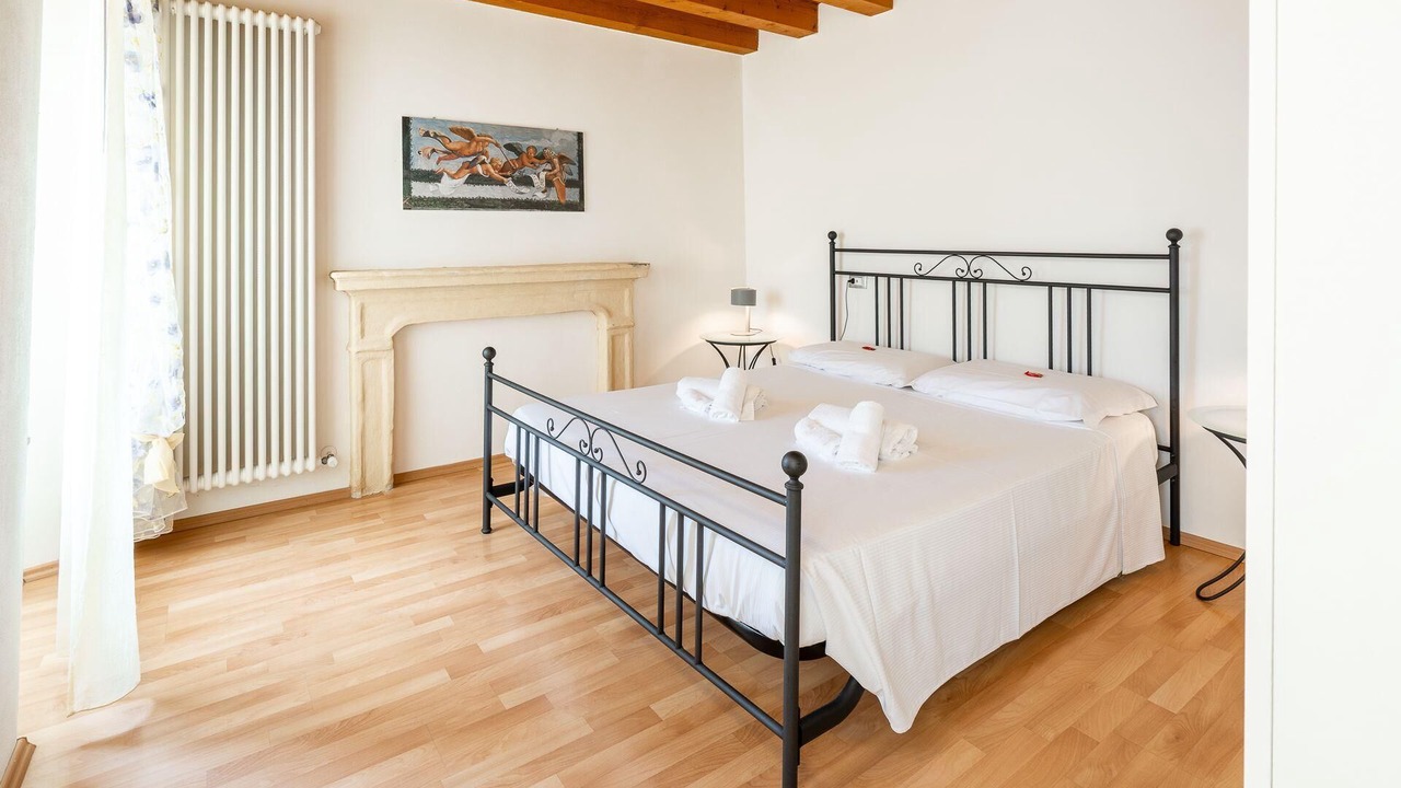 Photo of Bedroom in Valeggio sul Mincio