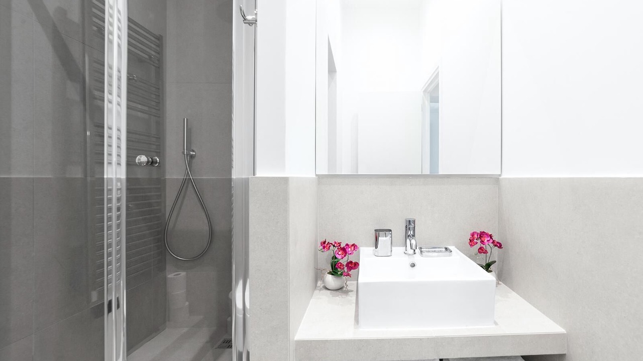 Photo of Bathroom in Porte-Saint-Martin