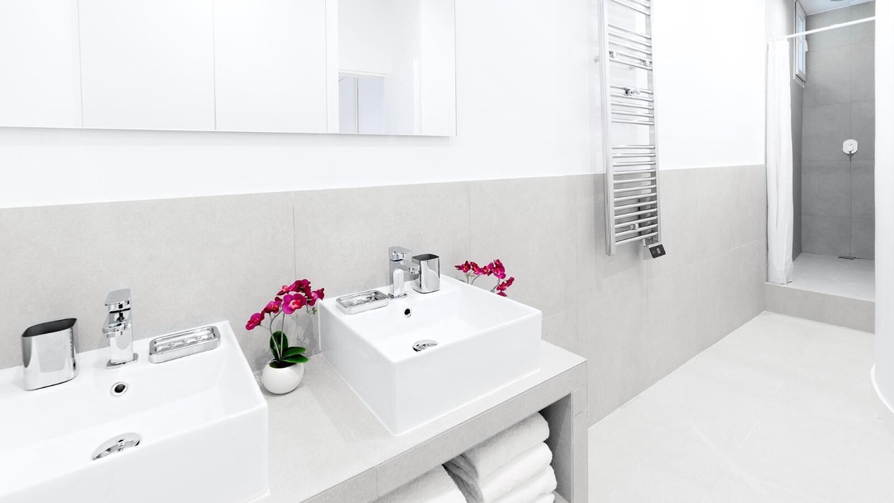 Photo of Bathroom in Porte-Saint-Martin