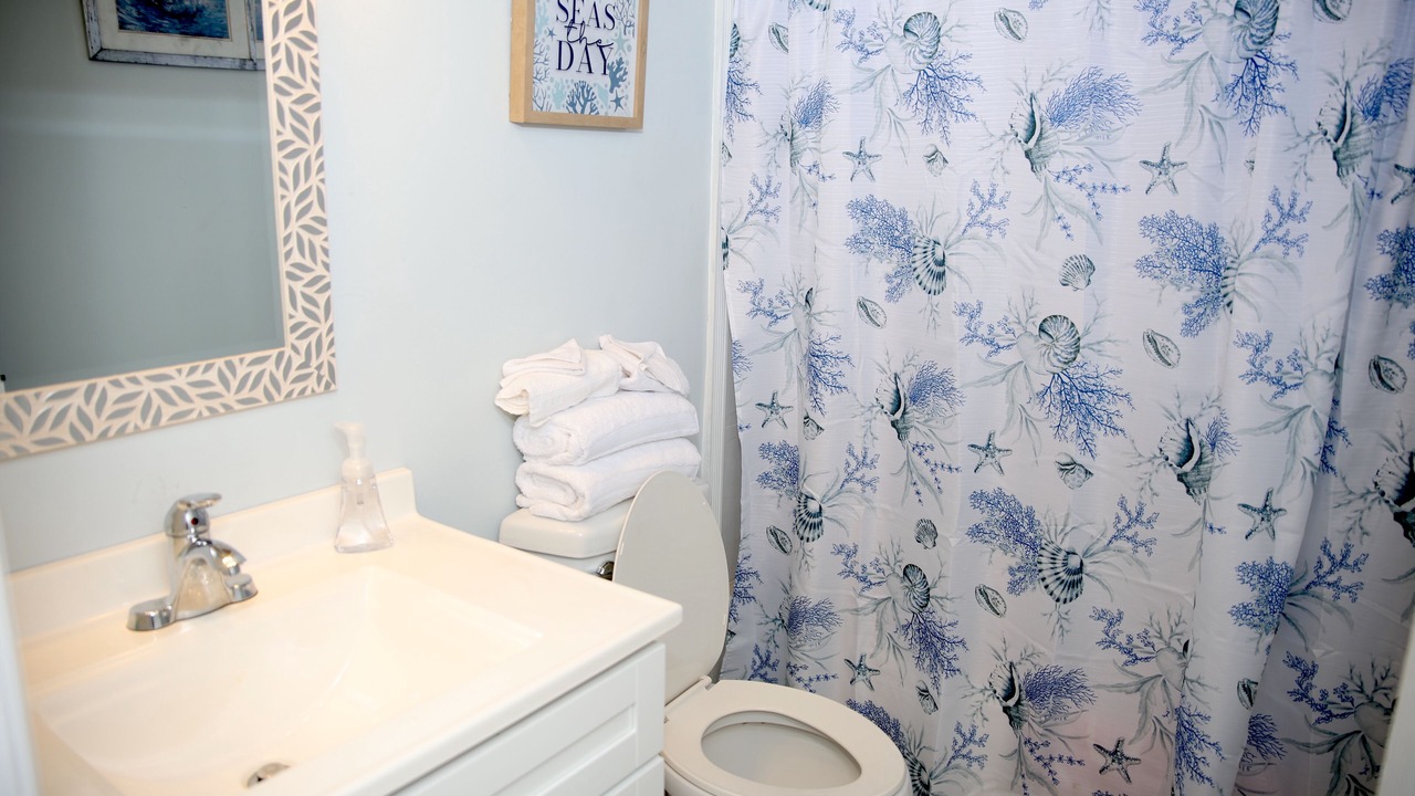 Photo of Bathroom in Pelican Point