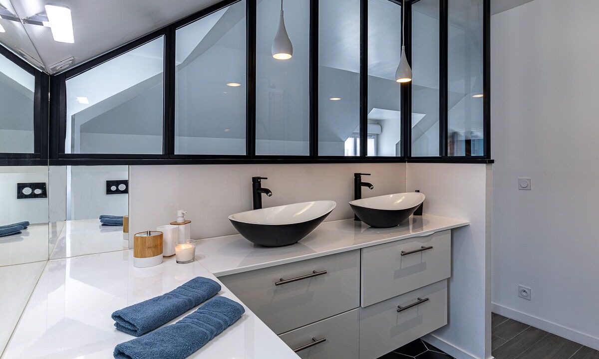 Photo of Bathroom in Serris