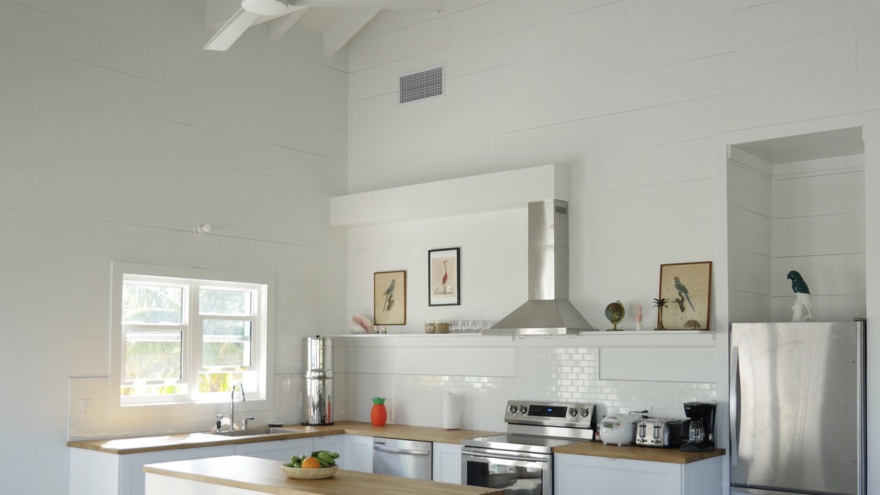 Photo of Kitchen in Spanish Wells