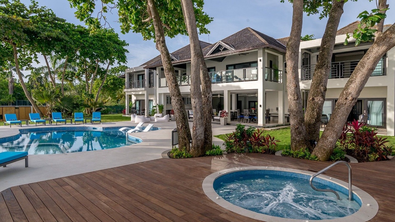 Photo of Outdoor in Mammee Bay