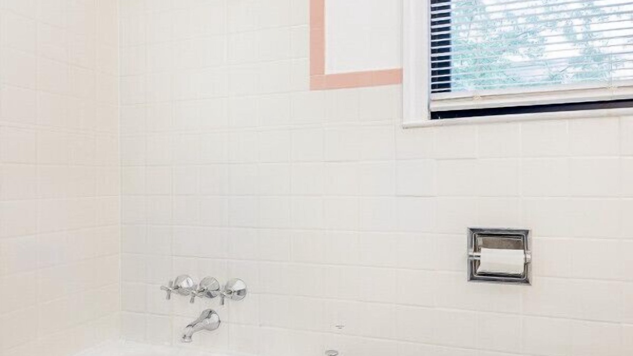 Photo of Bathroom in East New York