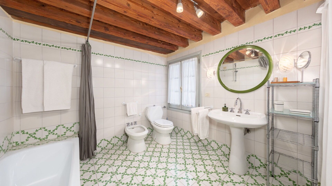 Photo of Bathroom in Levada