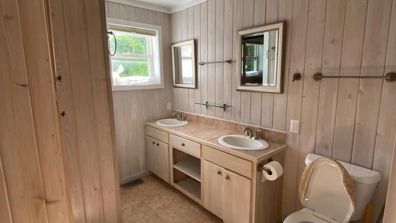 Photo of Bathroom in Hope Town
