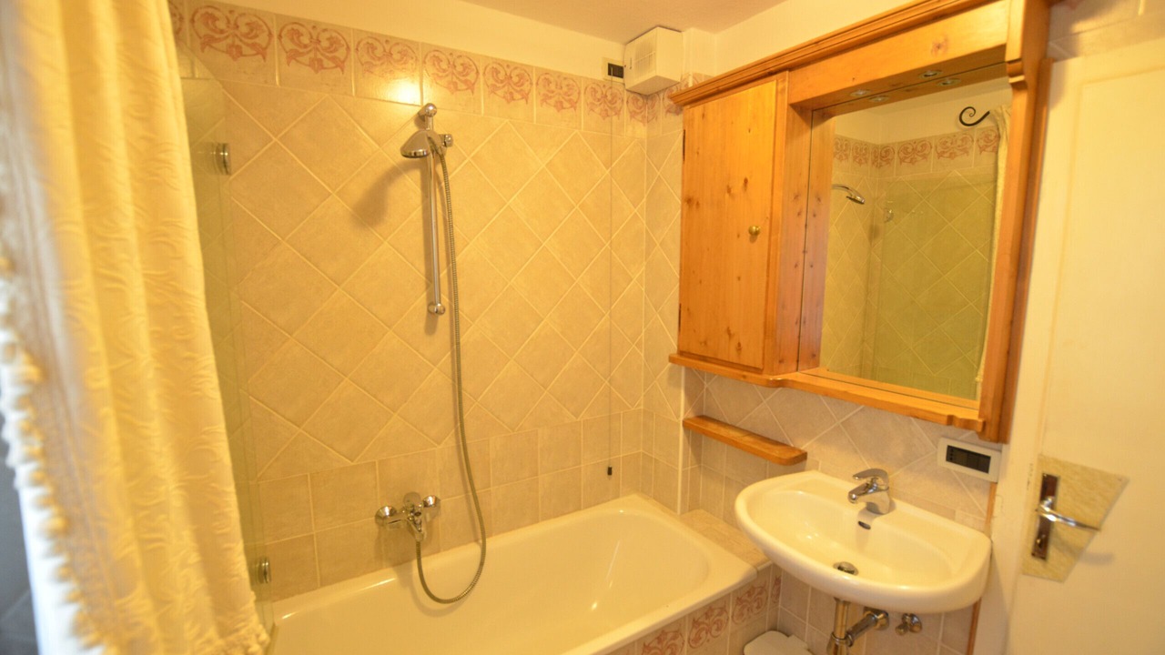 Photo of Bathroom in Cortina d'Ampezzo Historic Centre