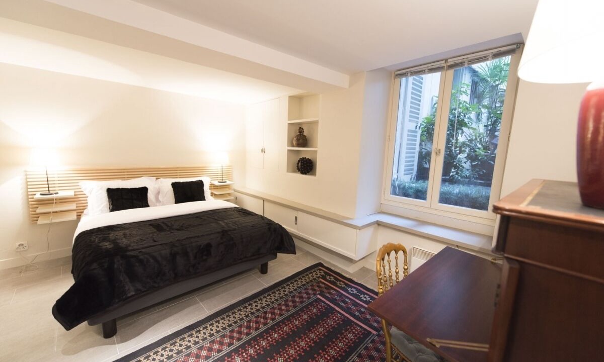 Photo of Bedroom in Saint-Merri