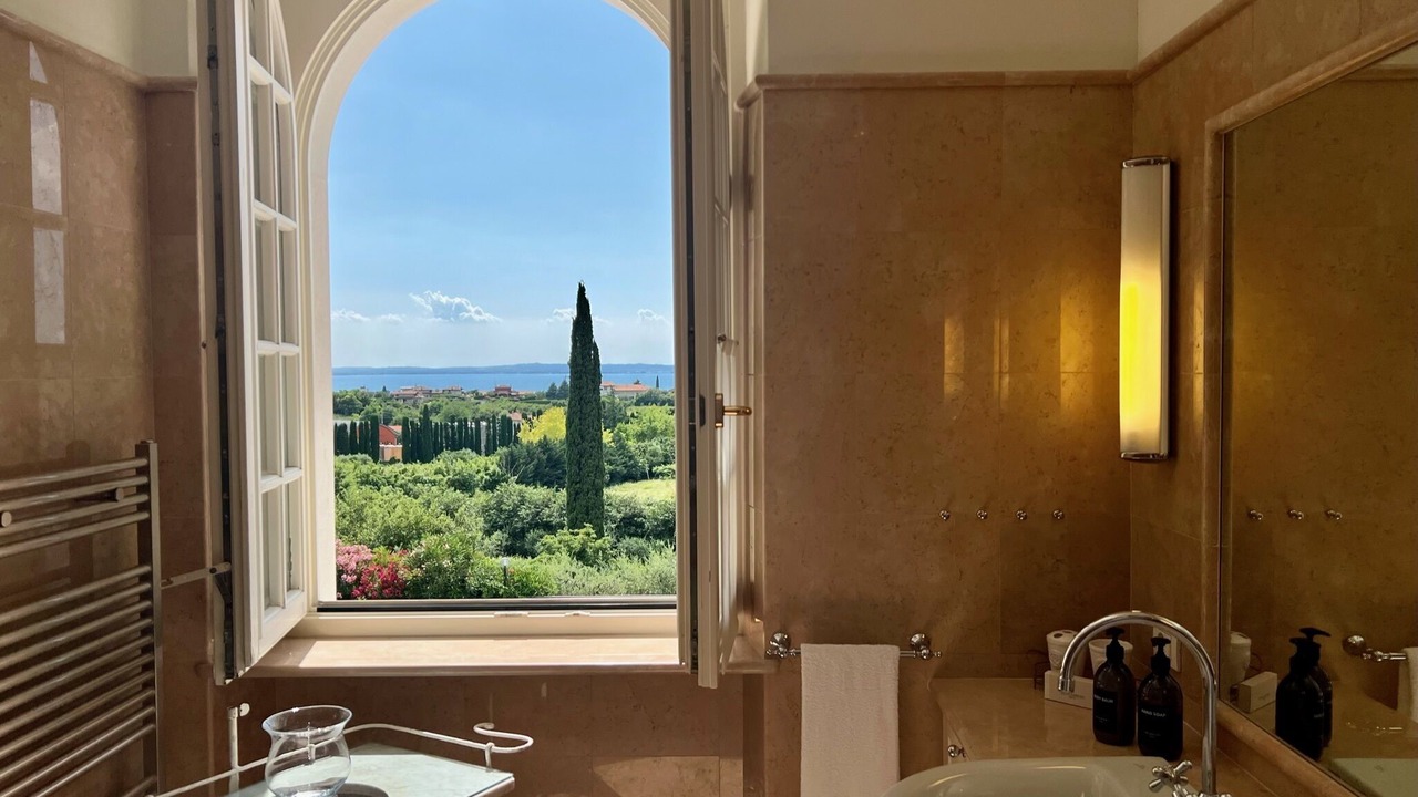 Photo of Bathroom in Montioni