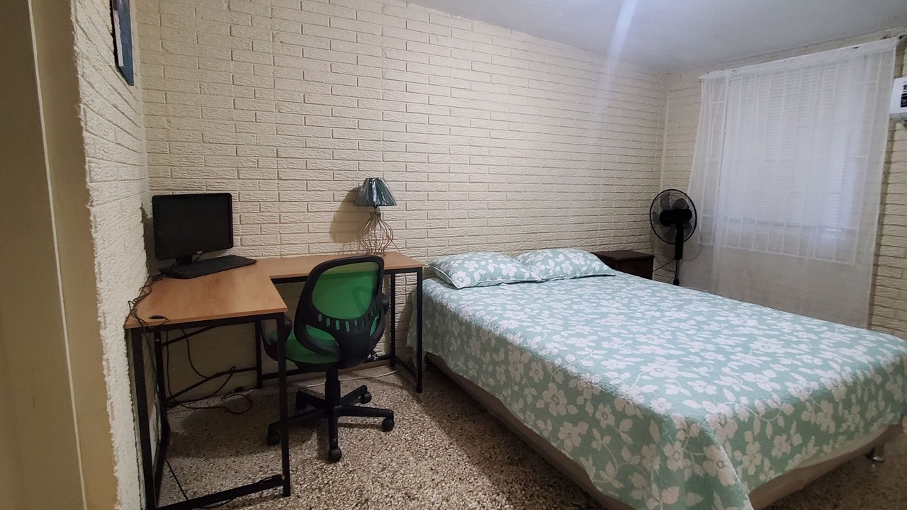 Photo of Bedroom in St.Bran's Burg
