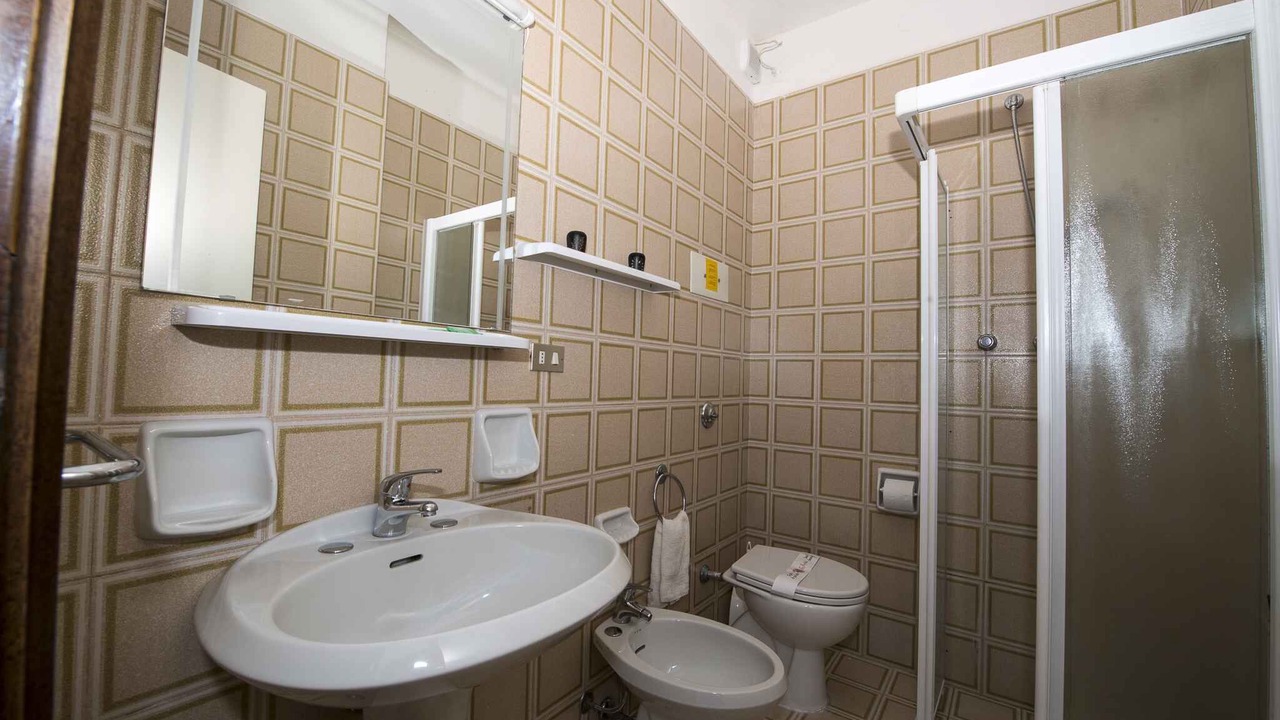 Photo of Bathroom in Frader