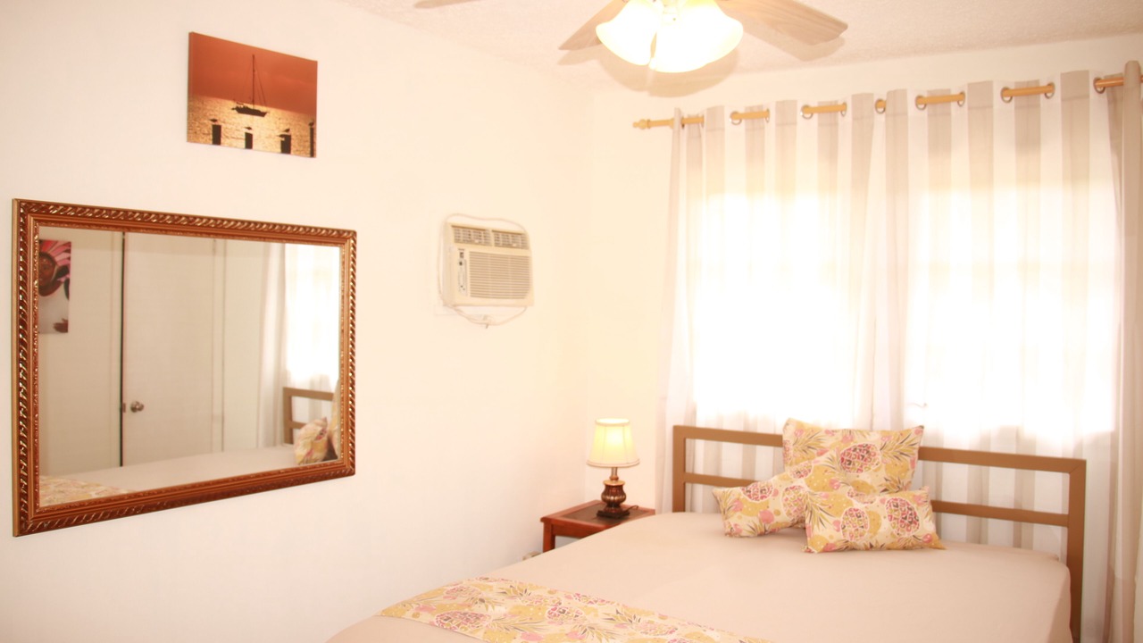 Photo of Bedroom in Governor's Harbour