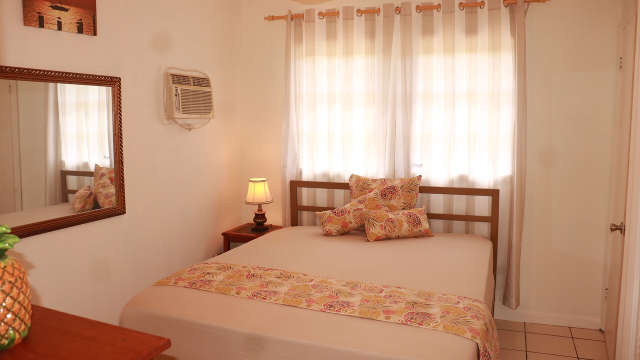 Photo of Bedroom in Governor's Harbour