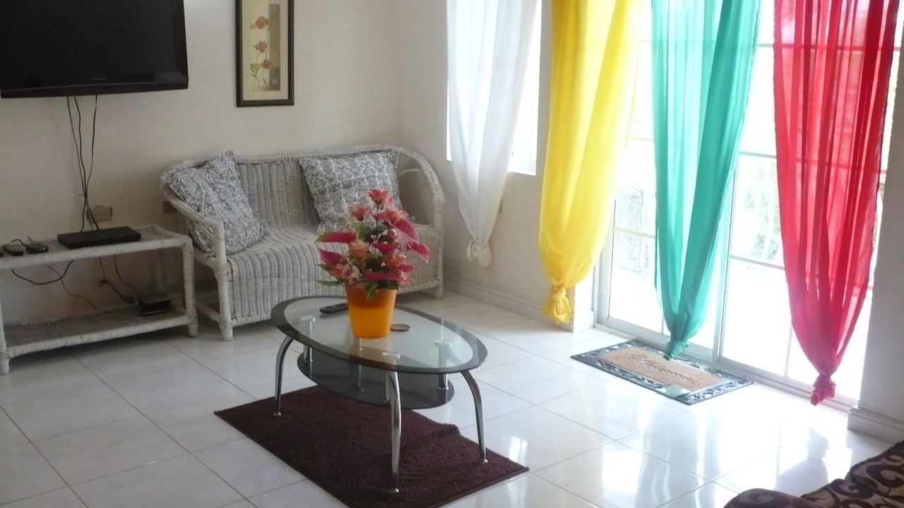 Photo of Livingroom in Discovery Bay