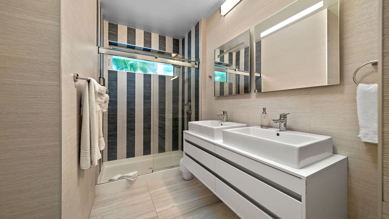 Photo of Bathroom in Jimmy Hill
