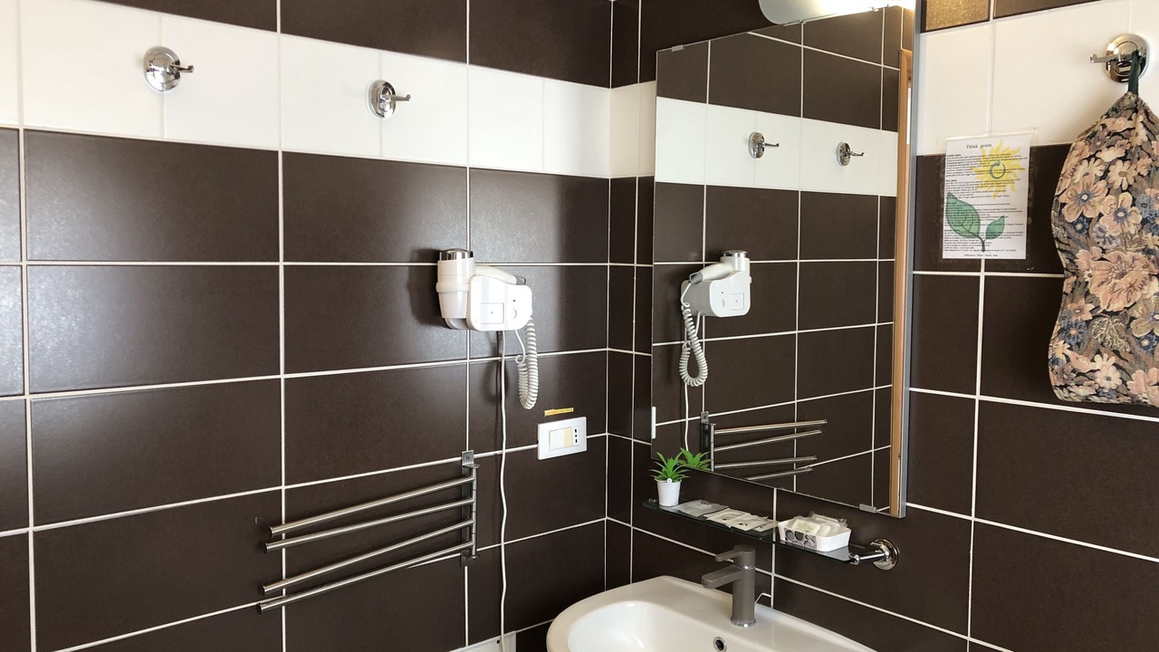 Photo of Bathroom in Dese