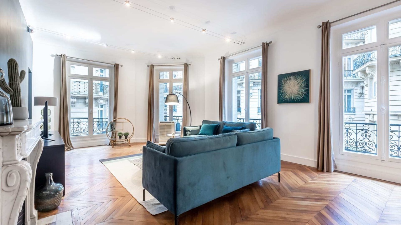 Photo of Livingroom in Champs-Elysees