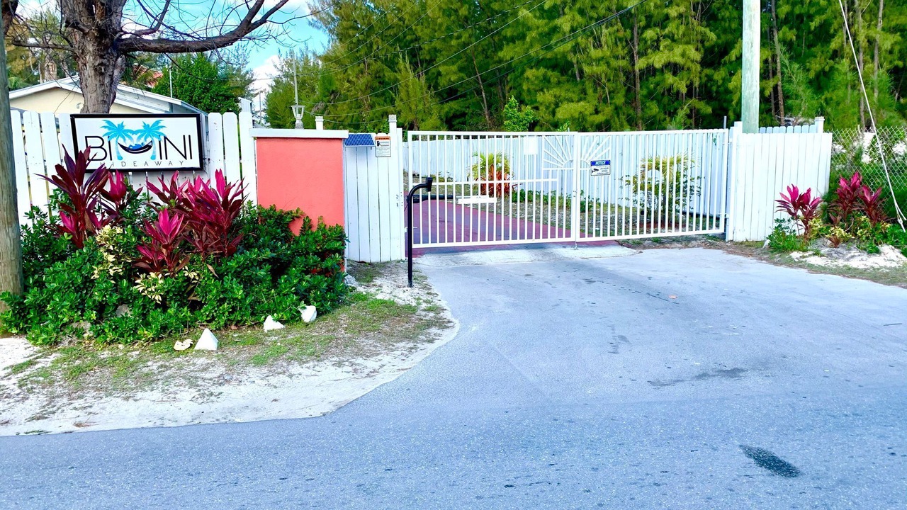 Photo of Outdoor in Alice Town