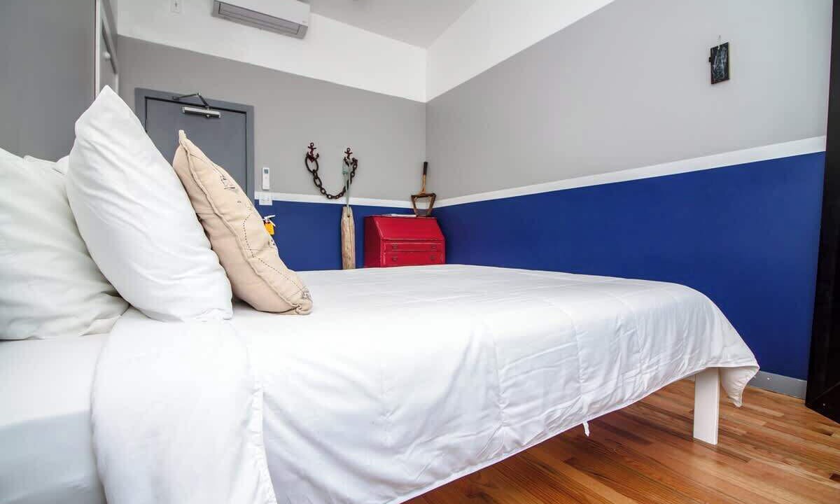 Photo of Bedroom in Queens
