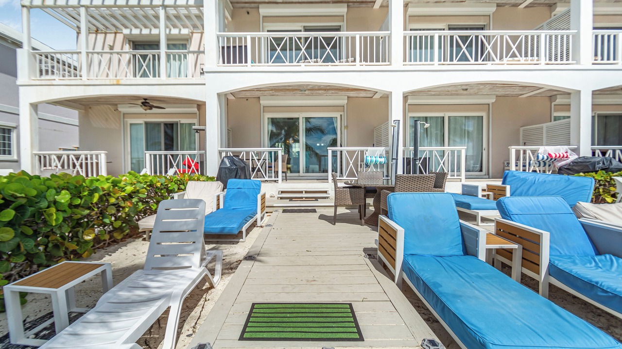 Photo of Patio Balcony in Palm Cay