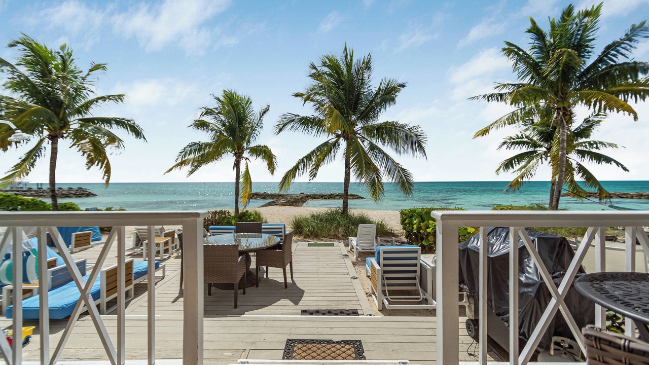 Photo of Patio Balcony in Palm Cay