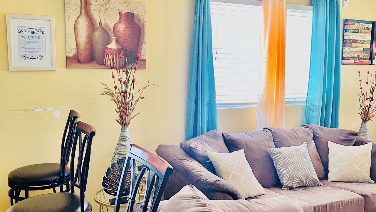 Photo of Livingroom in Kingston