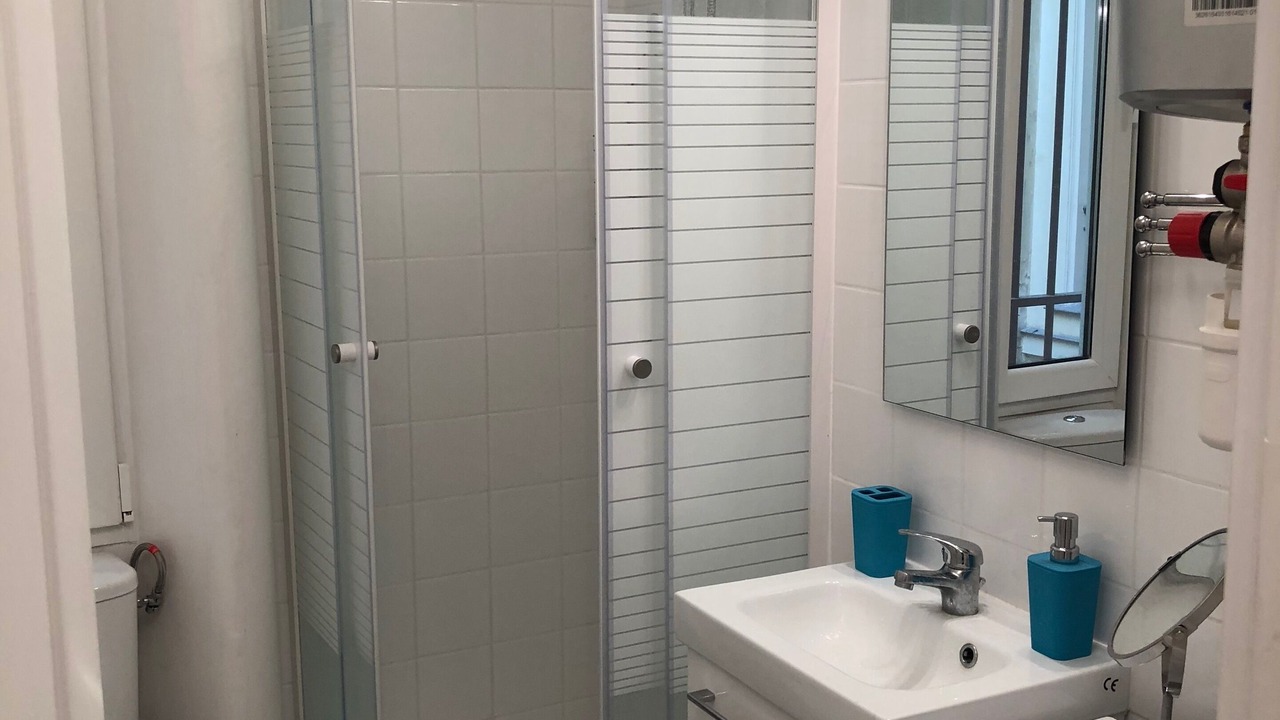 Photo of Bathroom in Quartier de Rochechouart
