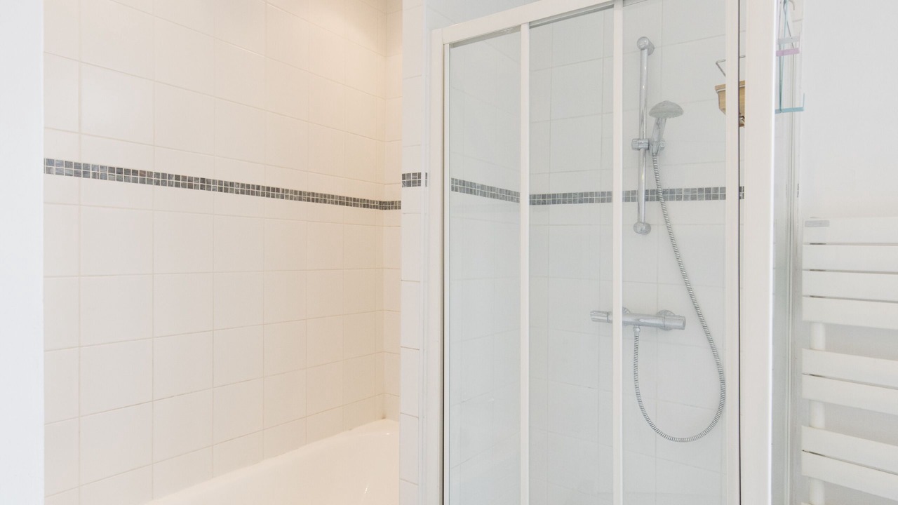 Photo of Bathroom in Issy-les-Moulineaux