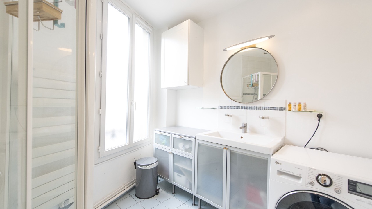 Photo of Bathroom in Issy-les-Moulineaux