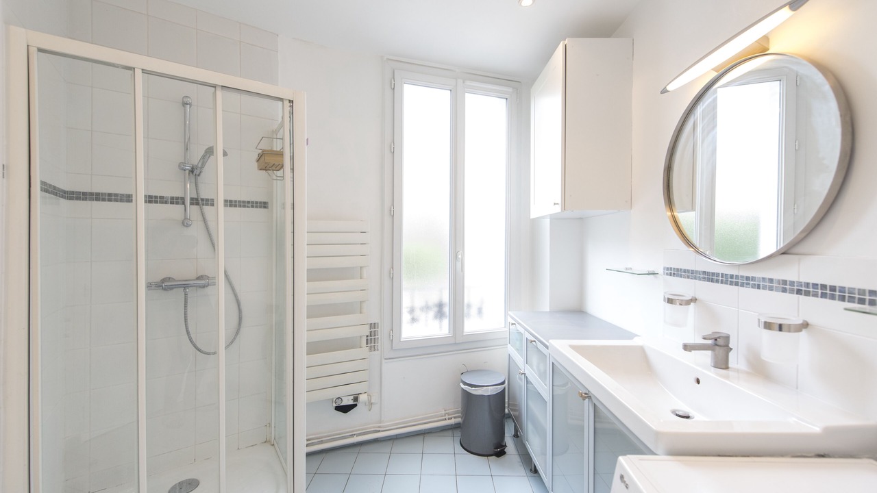 Photo of Bathroom in Issy-les-Moulineaux