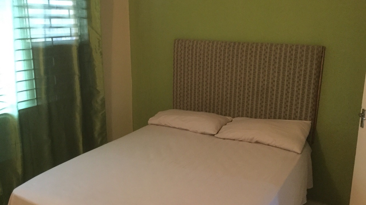 Photo of Bedroom in Molynes Gardens