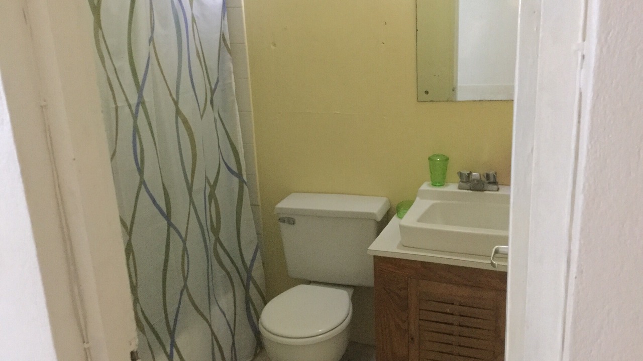 Photo of Bathroom in Molynes Gardens