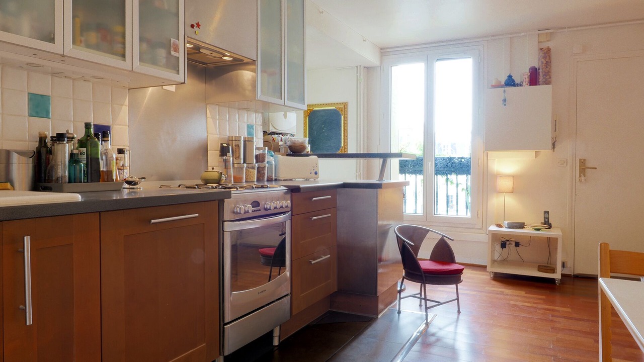 Photo of Kitchen in Porte-Saint-Martin