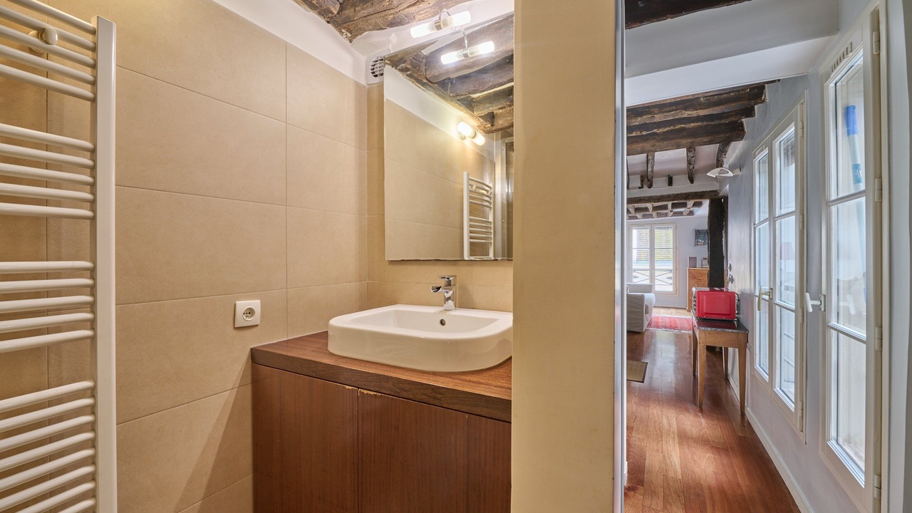 Photo of Bathroom in Saint-Merri