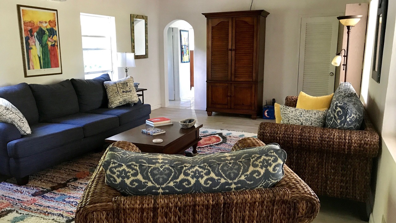 Photo of Livingroom in North Palmetto Point
