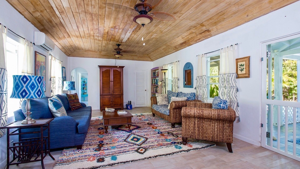 Photo of Livingroom in North Palmetto Point