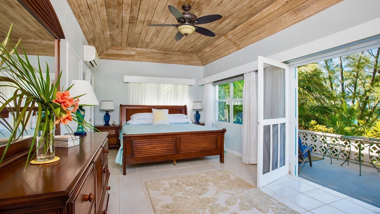 Photo of Bathroom in North Palmetto Point