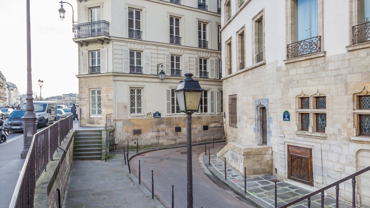 Photo of Others in Notre Dame