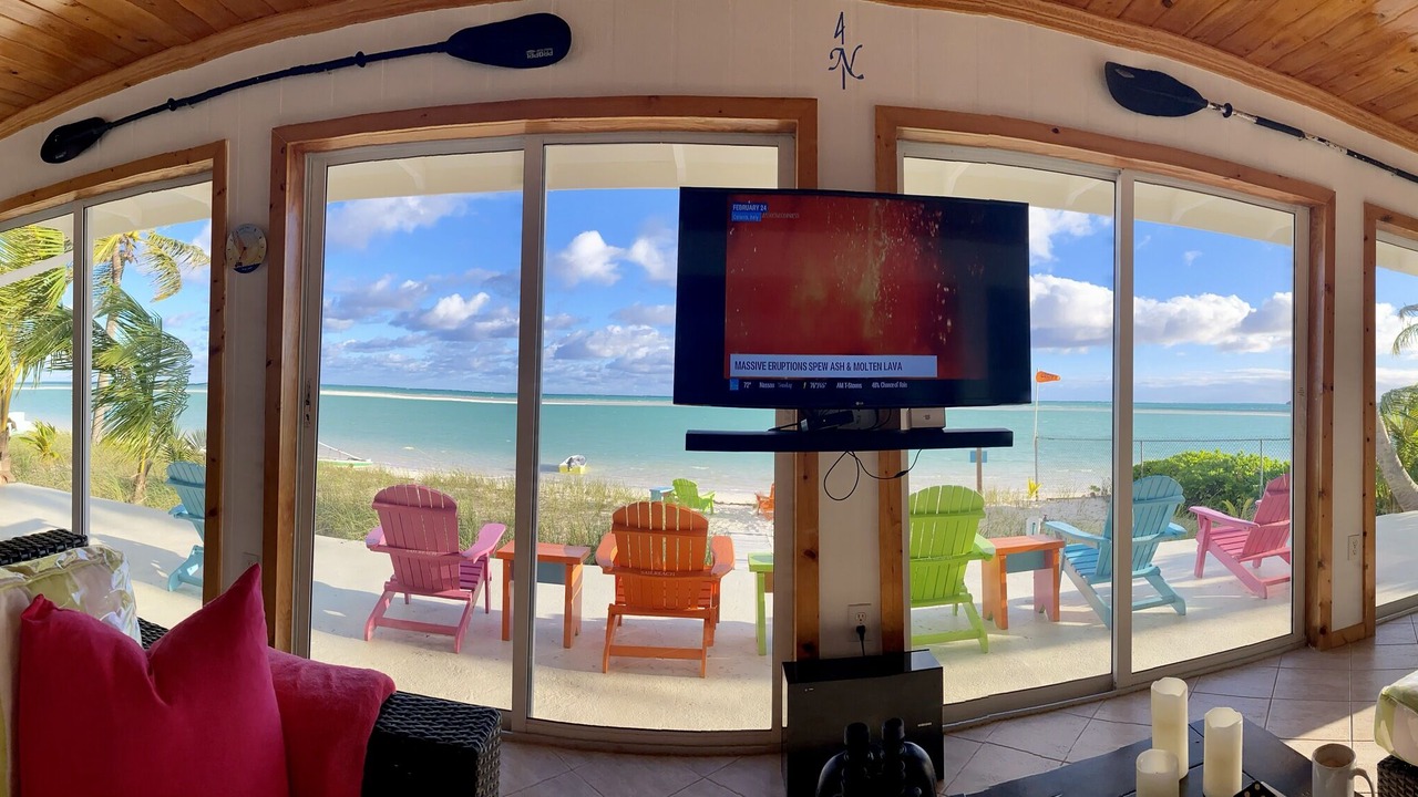 Photo of Livingroom in Spanish Wells
