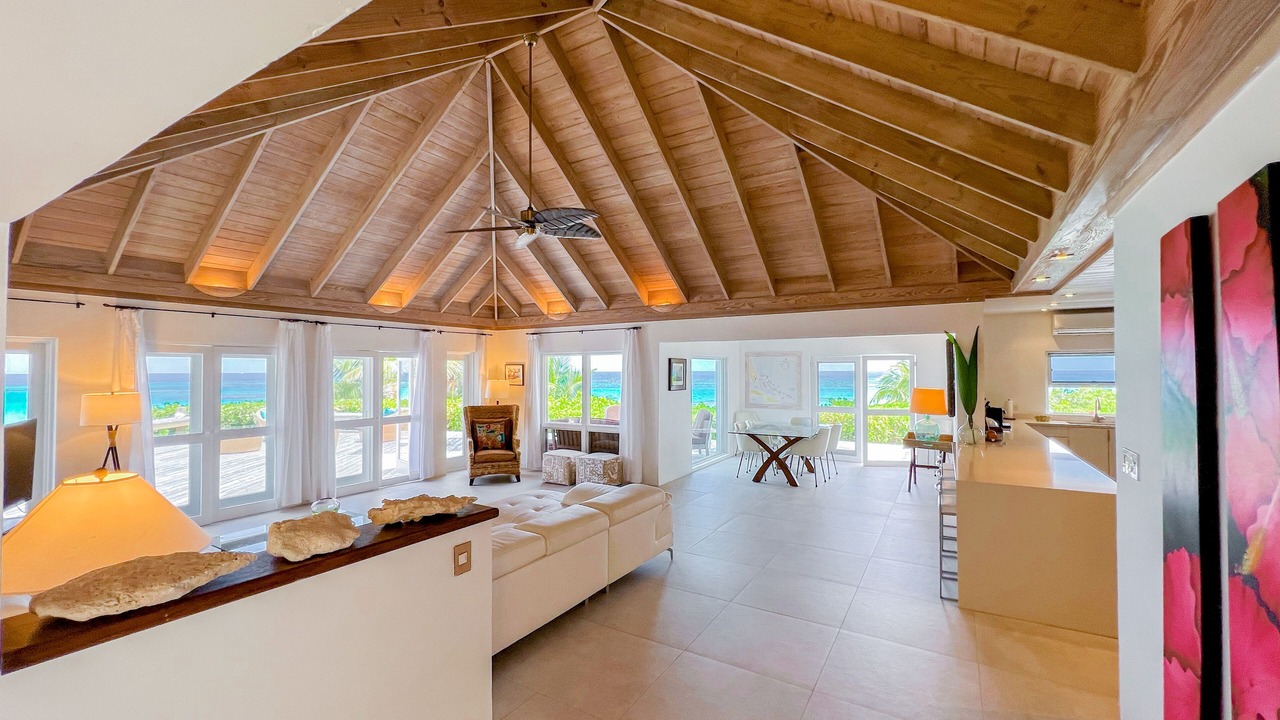Photo of Livingroom in Dunmore Town