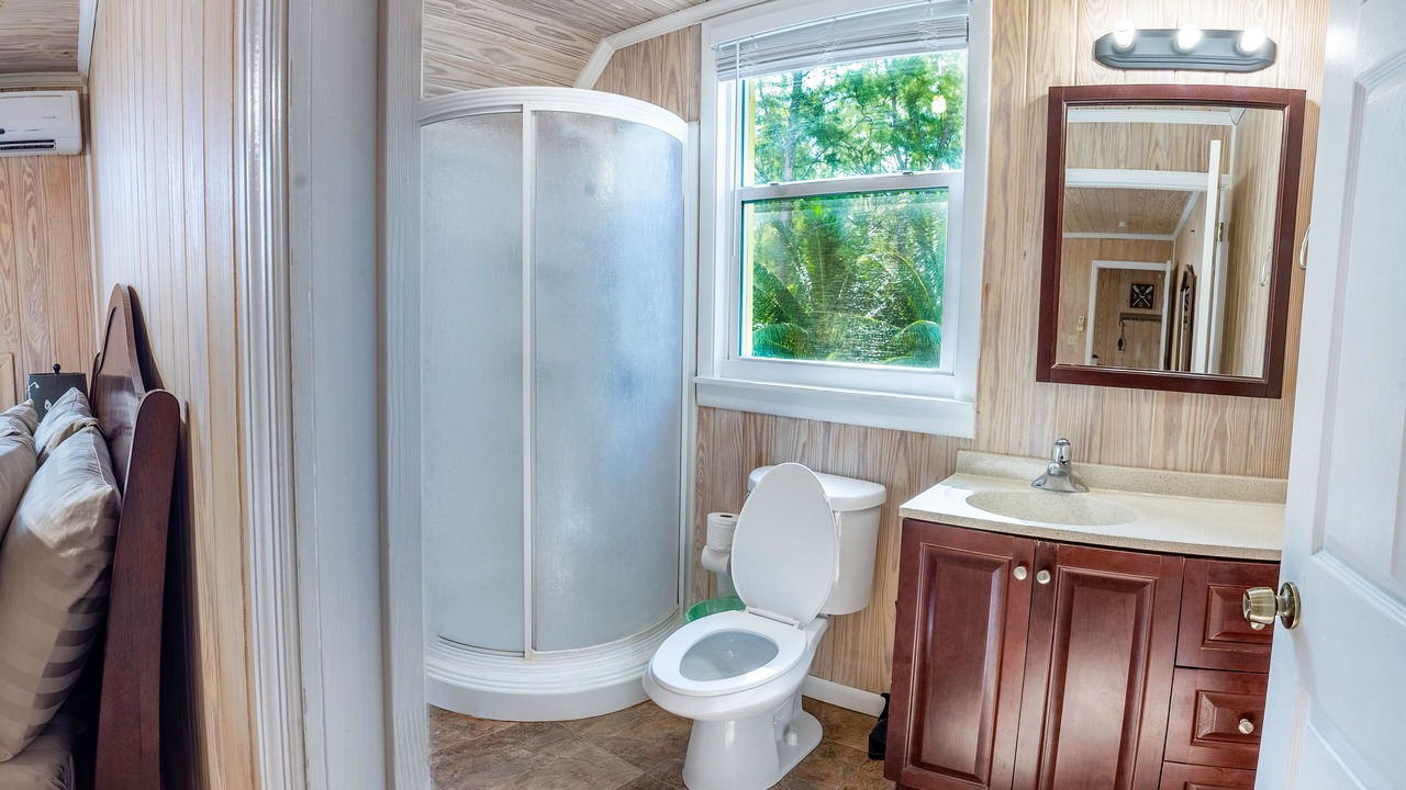 Photo of Bathroom in Spanish Wells