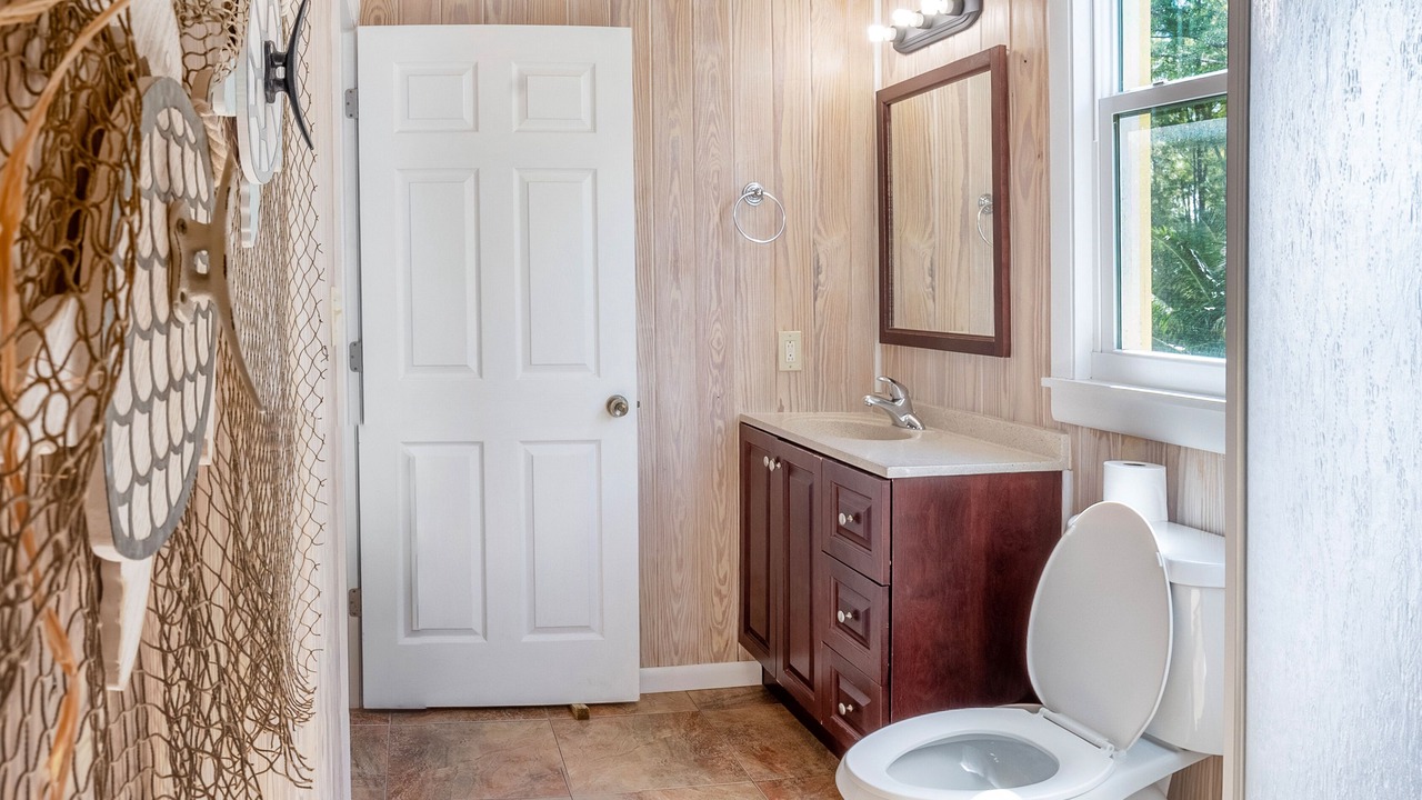 Photo of Bathroom in Spanish Wells