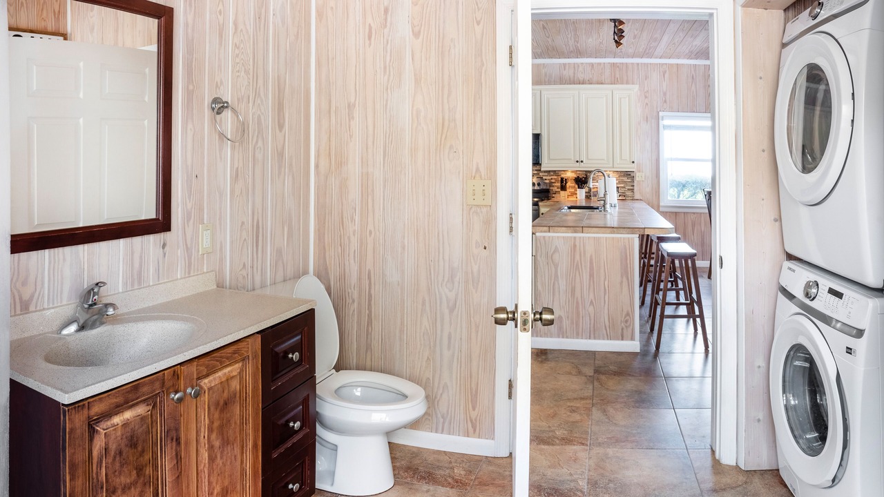 Photo of Bathroom in Spanish Wells