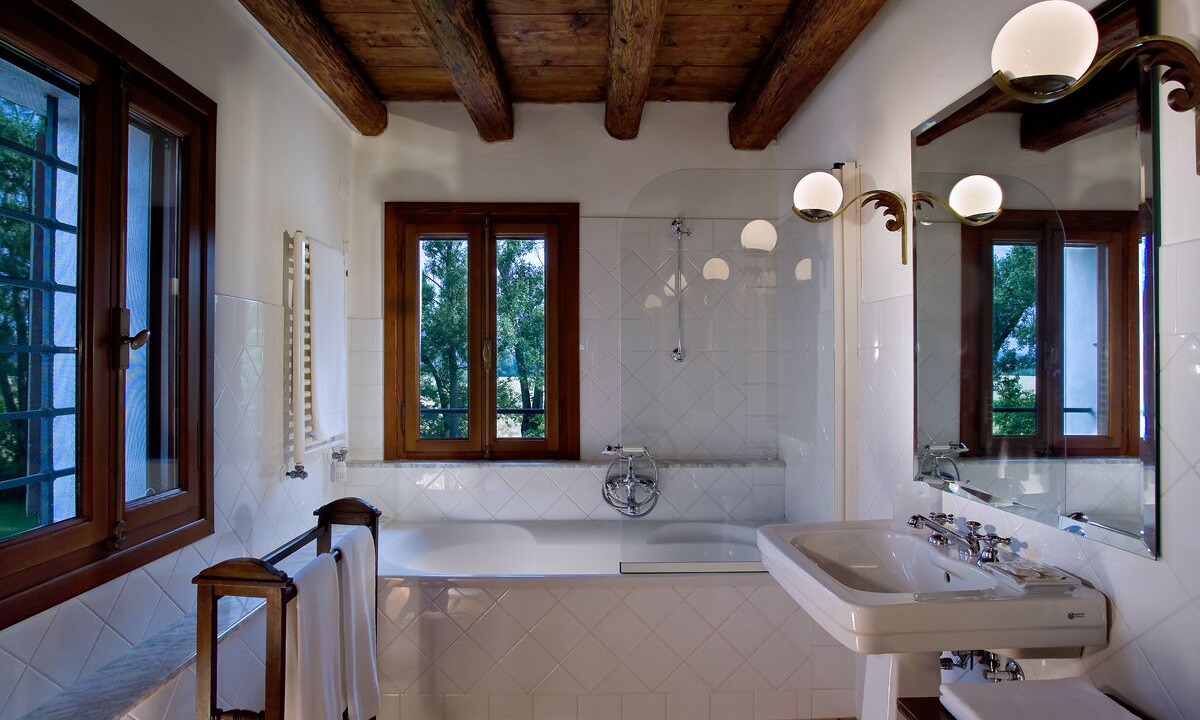 Photo of Bathroom in Rovolon