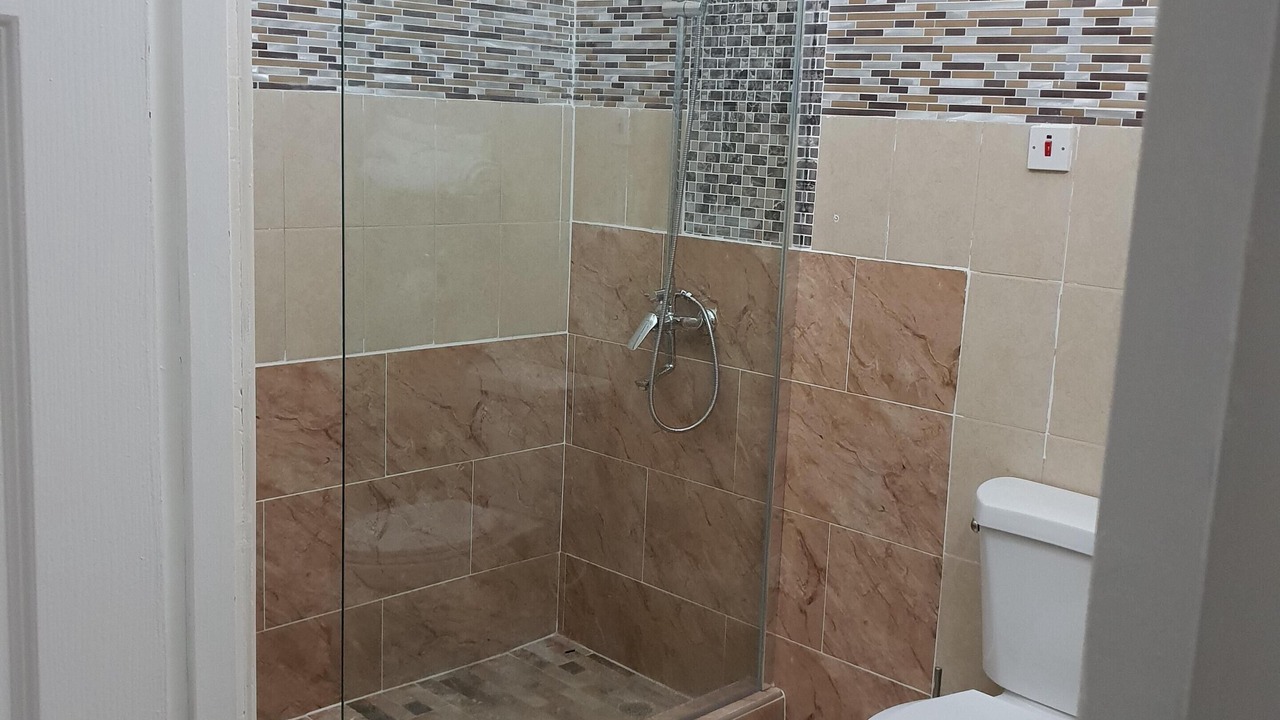 Photo of Bathroom in Eden Gardens