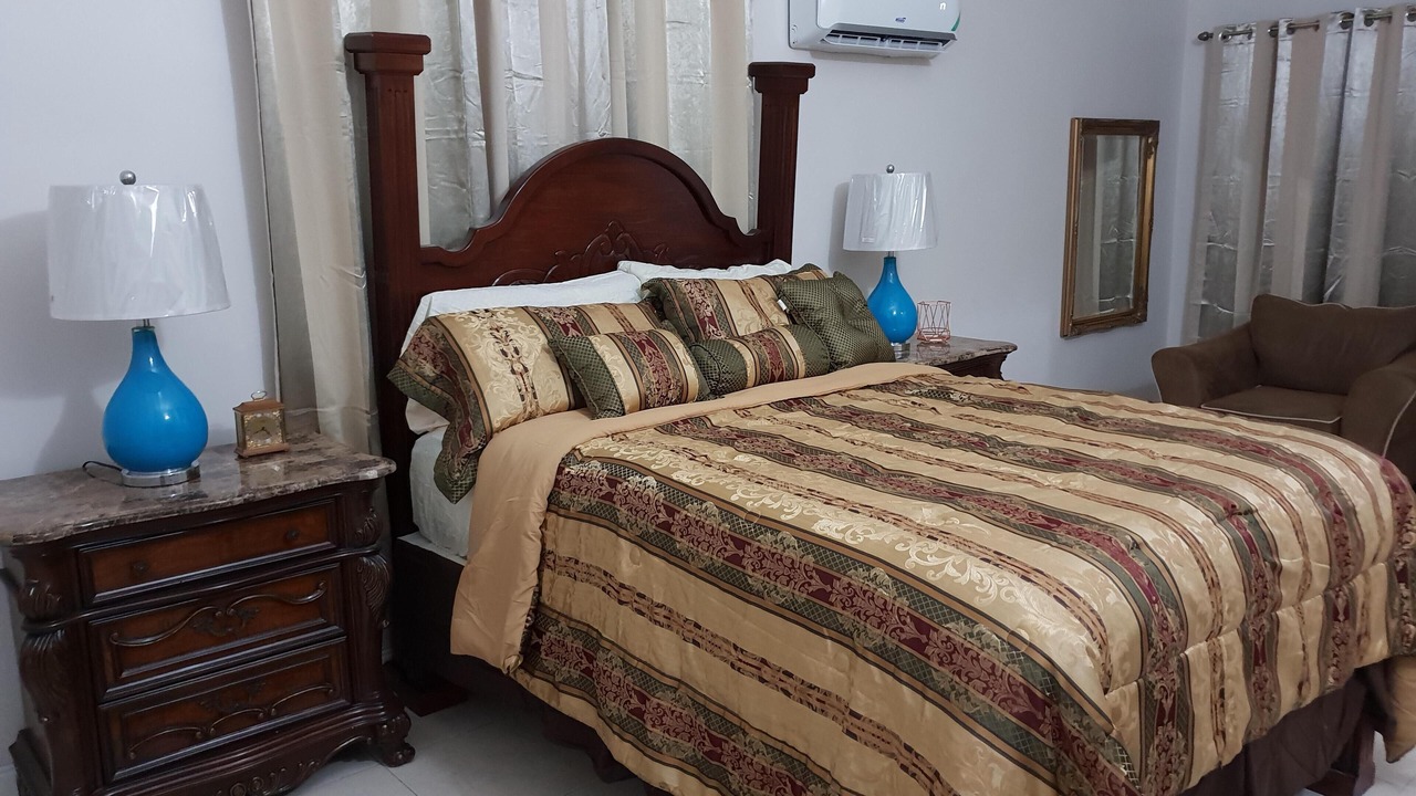 Photo of Bedroom in Eden Gardens