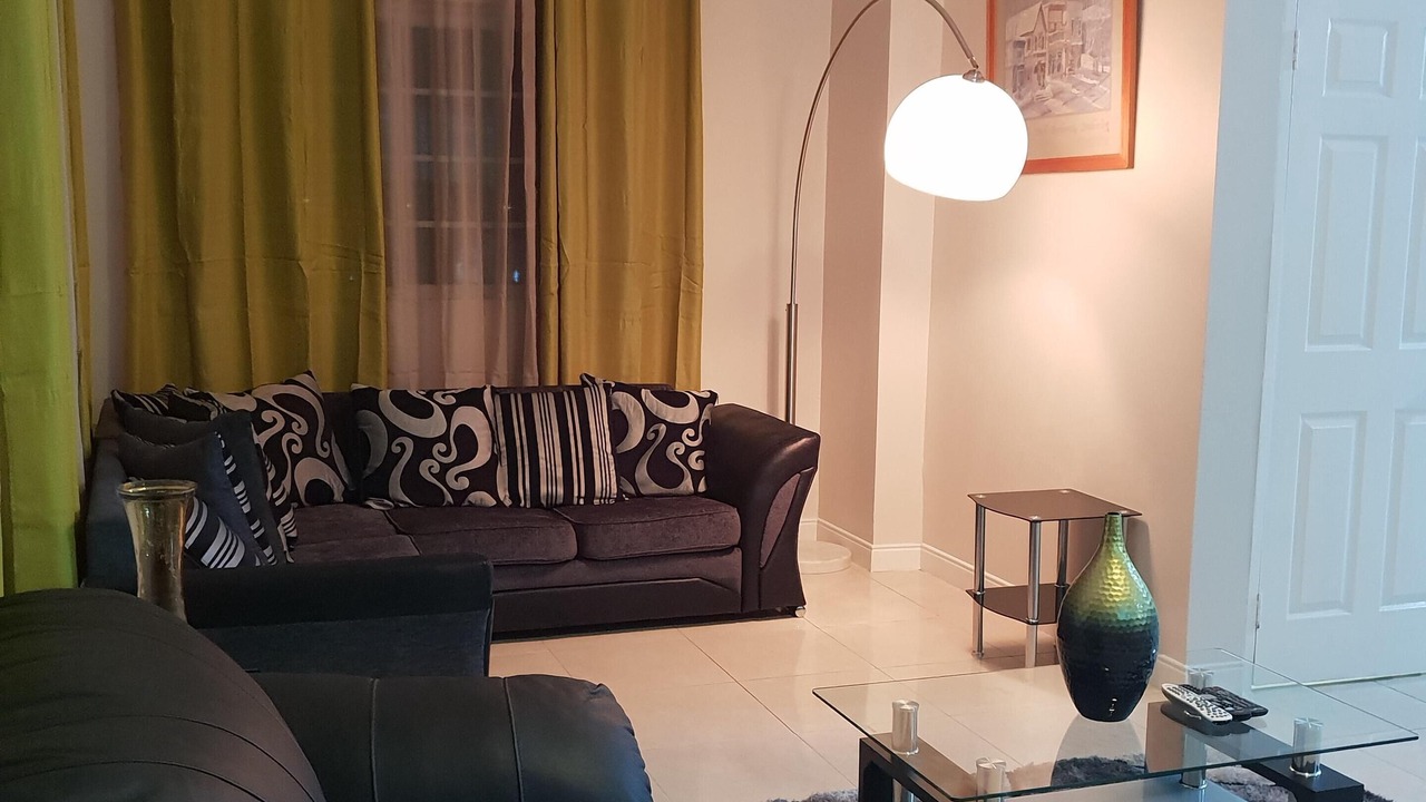 Photo of Livingroom in Eden Gardens