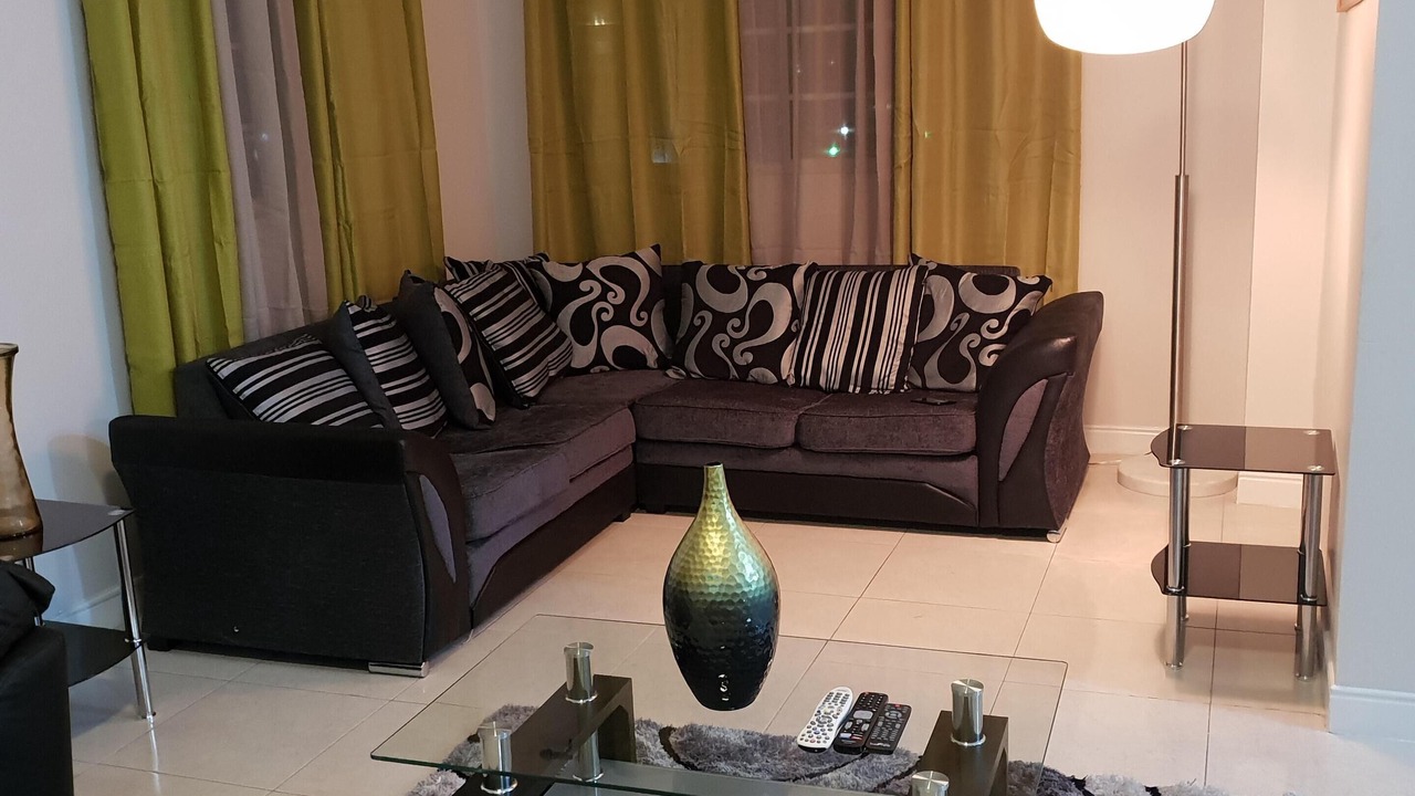 Photo of Livingroom in Eden Gardens